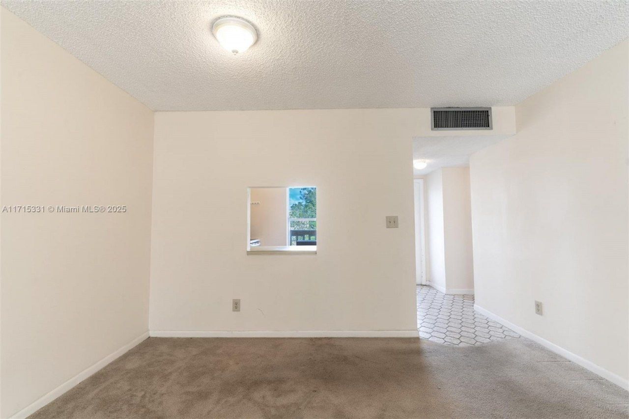 6051 NW 61st Ave, Unit 307, Tamarac, FL 33319 Photo