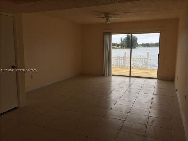 4132 SW 61st Ave, Unit 3, Davie, FL 33314