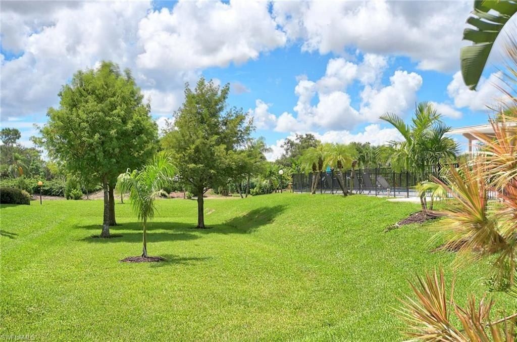 5695 Rattlesnake Hammock Rd, Unit B104, Naples, FL 34113 Photo