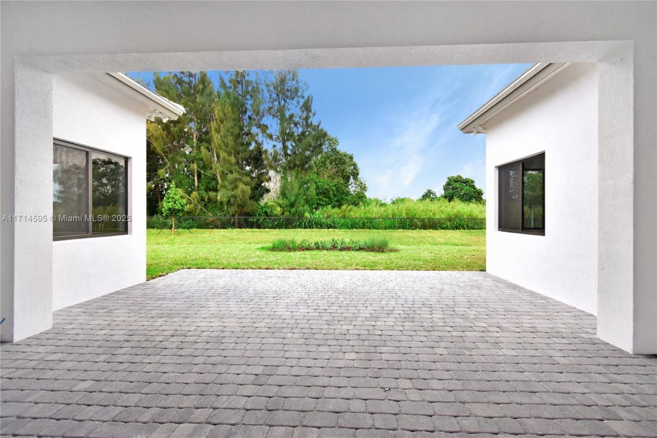 12265 SW 22nd Ct, Davie, FL 33325 Photo