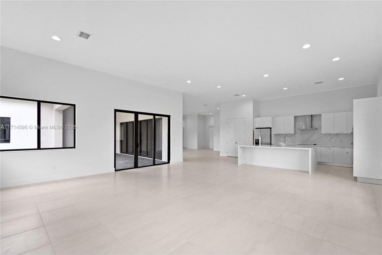 12265 SW 22nd Ct, Davie, FL 33325 Photo