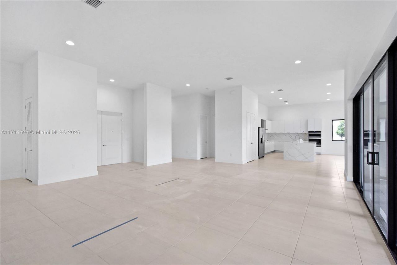 12265 SW 22nd Ct, Davie, FL 33325 Photo