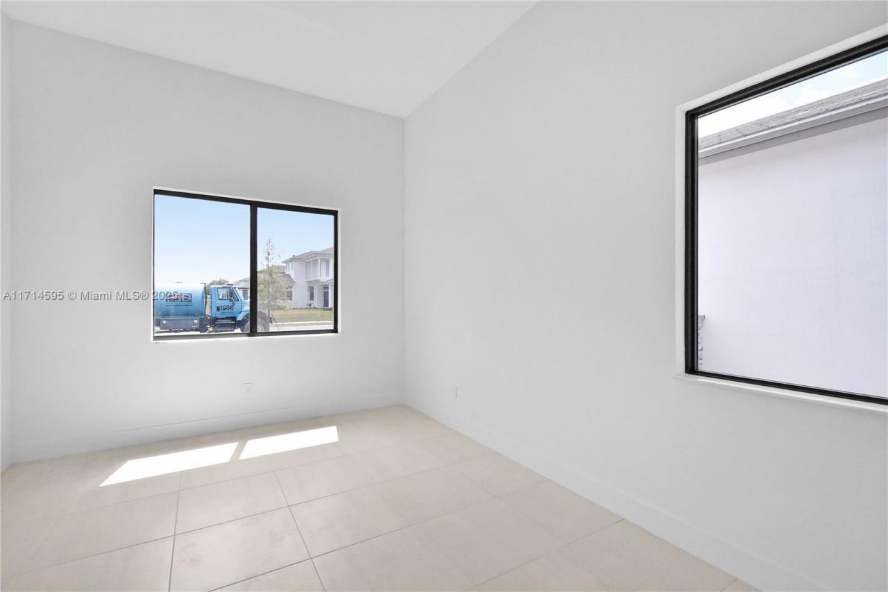 12265 SW 22nd Ct, Davie, FL 33325 Photo