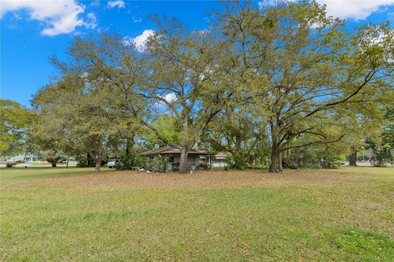 8617 Temple Terrace Highway, Tampa, FL 33637 Photo