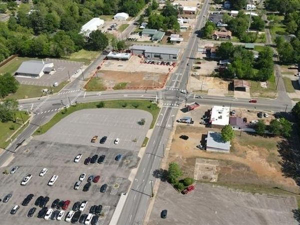 350 NW 1st, Paris, TX 75460