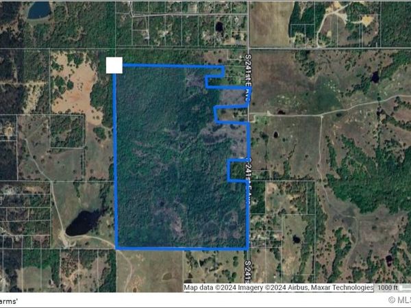 S 241st Avenue E, Coweta, OK 74429