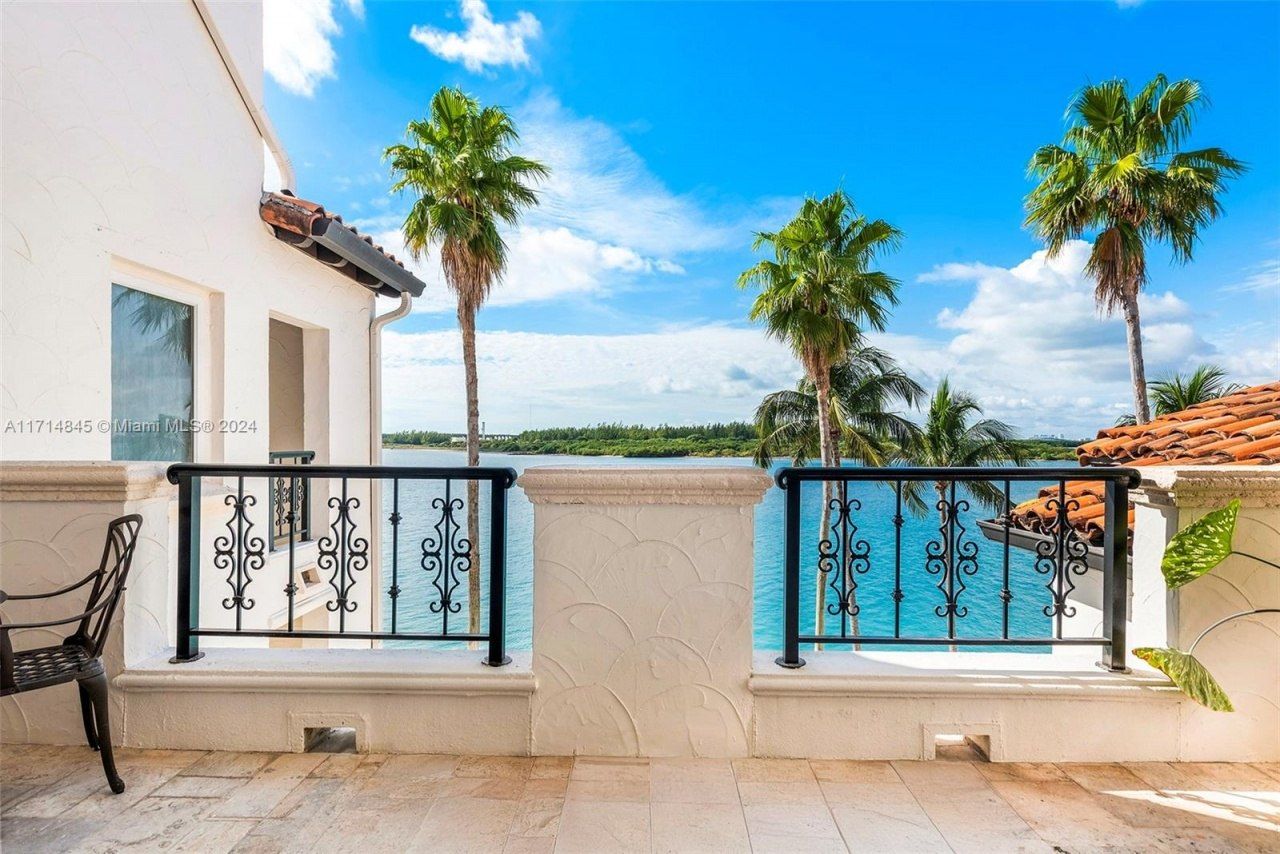 2444 Fisher Island Dr, Unit 5404, Miami Beach, FL 33109 Photo