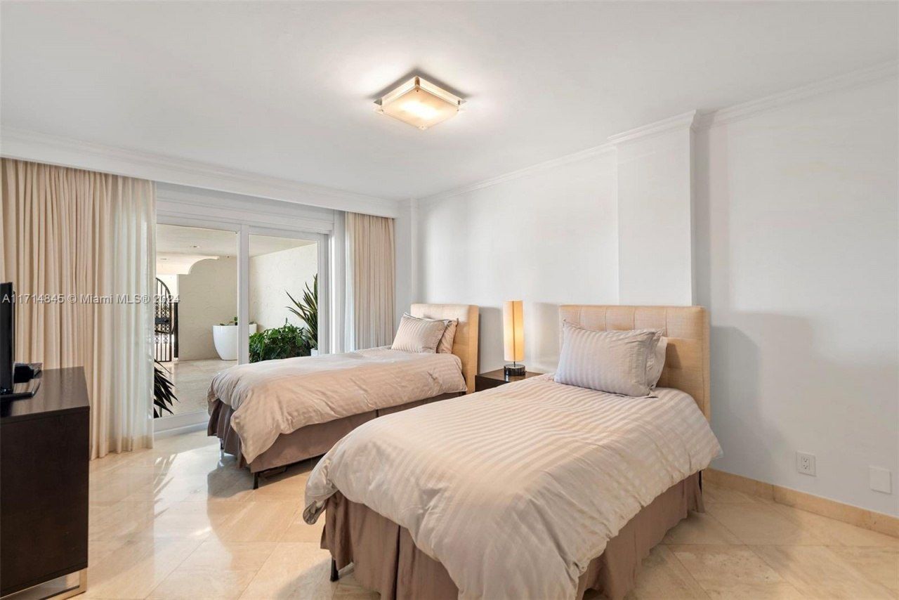 2444 Fisher Island Dr, Unit 5404, Miami Beach, FL 33109 Photo