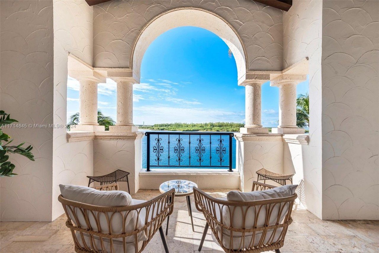 2444 Fisher Island Dr, Unit 5404, Miami Beach, FL 33109 Photo