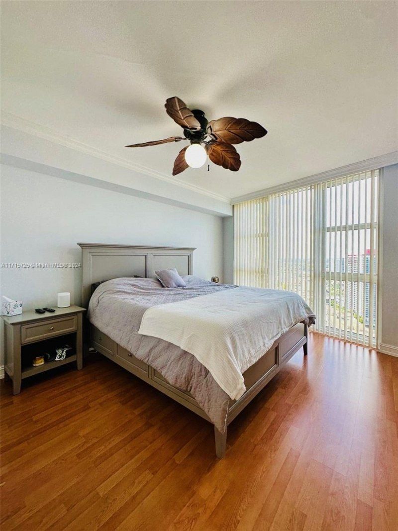 1850 S Ocean Dr, Unit 3310, Hallandale Beach, FL 33009 Photo