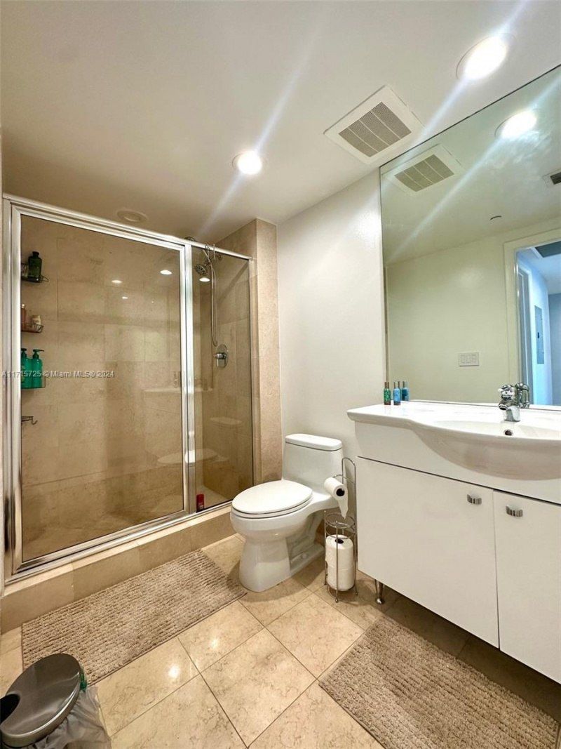 1850 S Ocean Dr, Unit 3310, Hallandale Beach, FL 33009 Photo