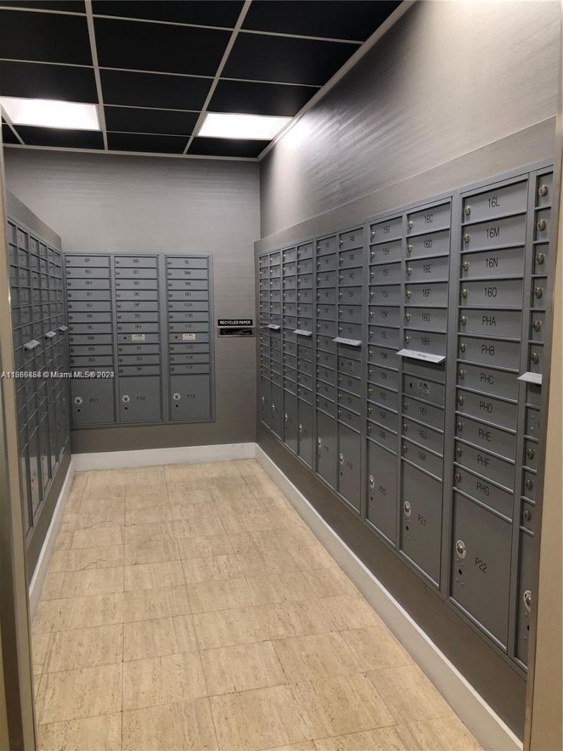 1865 79th St Cswy, Unit 4I, North Bay Village, FL 33141 Photo