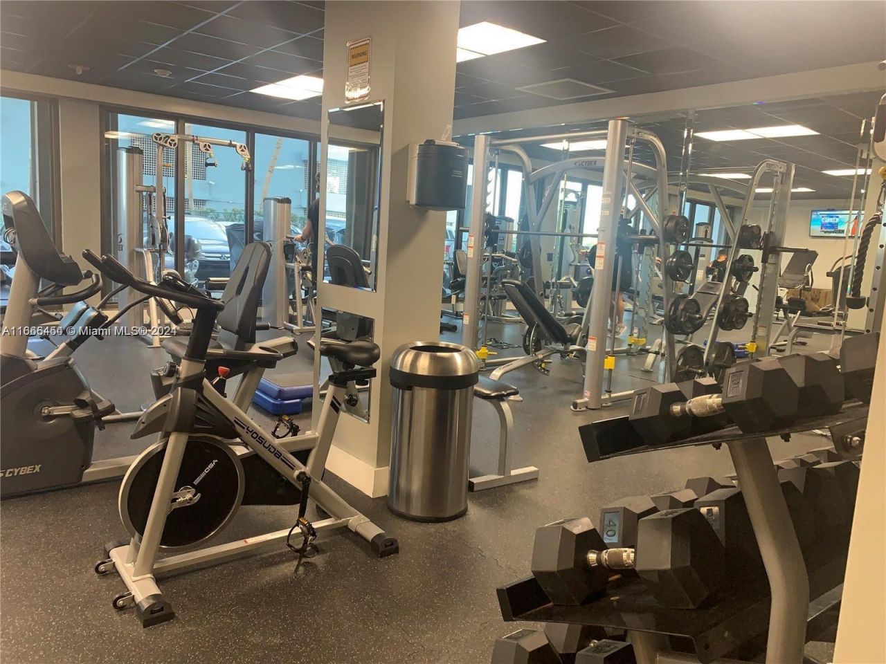 1865 79th St Cswy, Unit 4I, North Bay Village, FL 33141 Photo