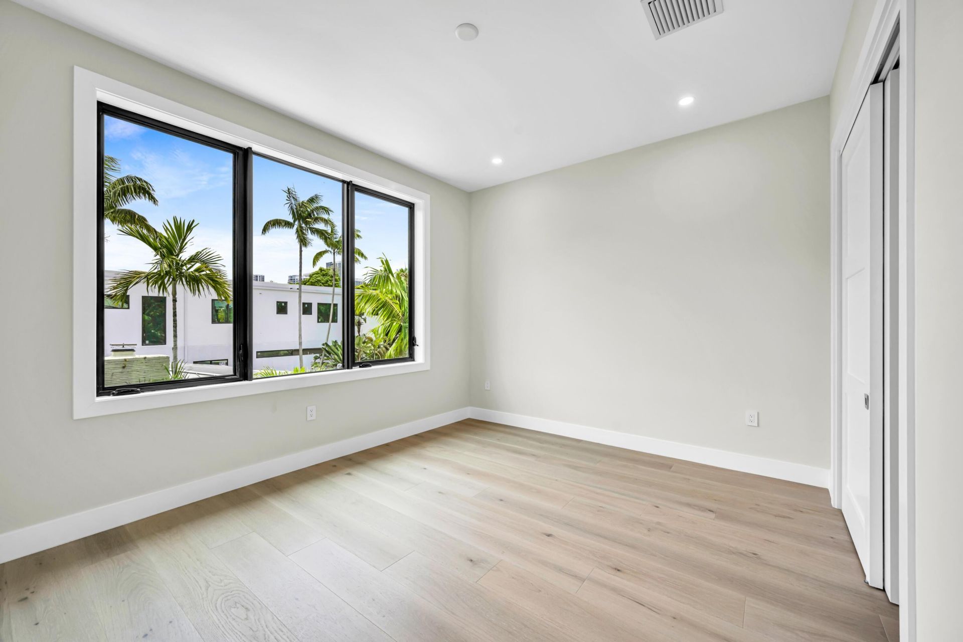 445 NE 11th Avenue, Fort Lauderdale, FL 33301 Photo