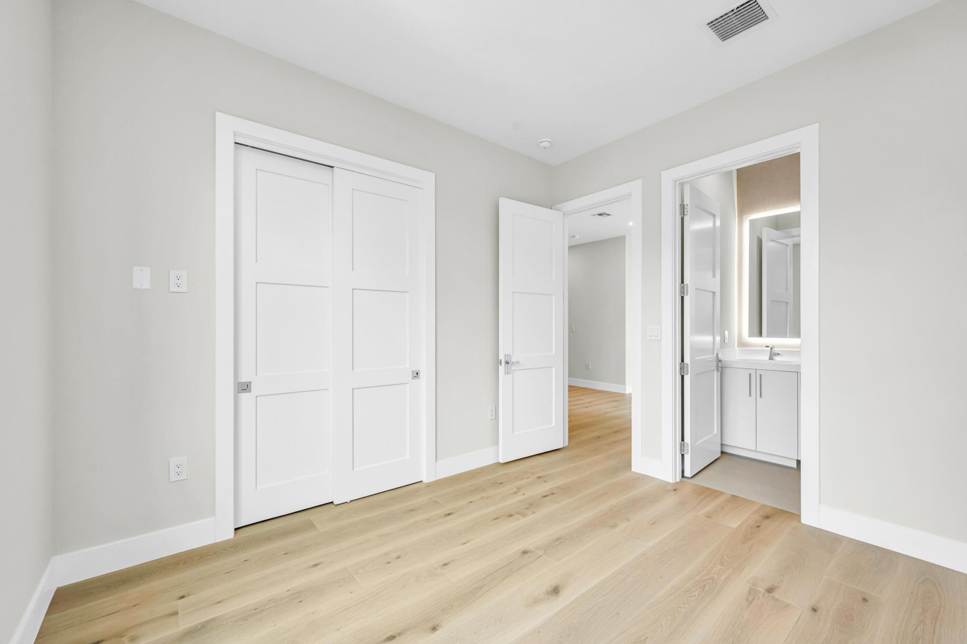 445 NE 11th Avenue, Fort Lauderdale, FL 33301 Photo