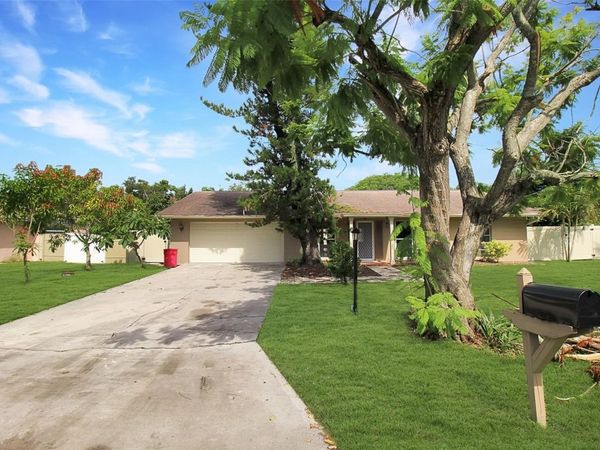 1127 DE LEO DRIVE, SARASOTA, FL 34243