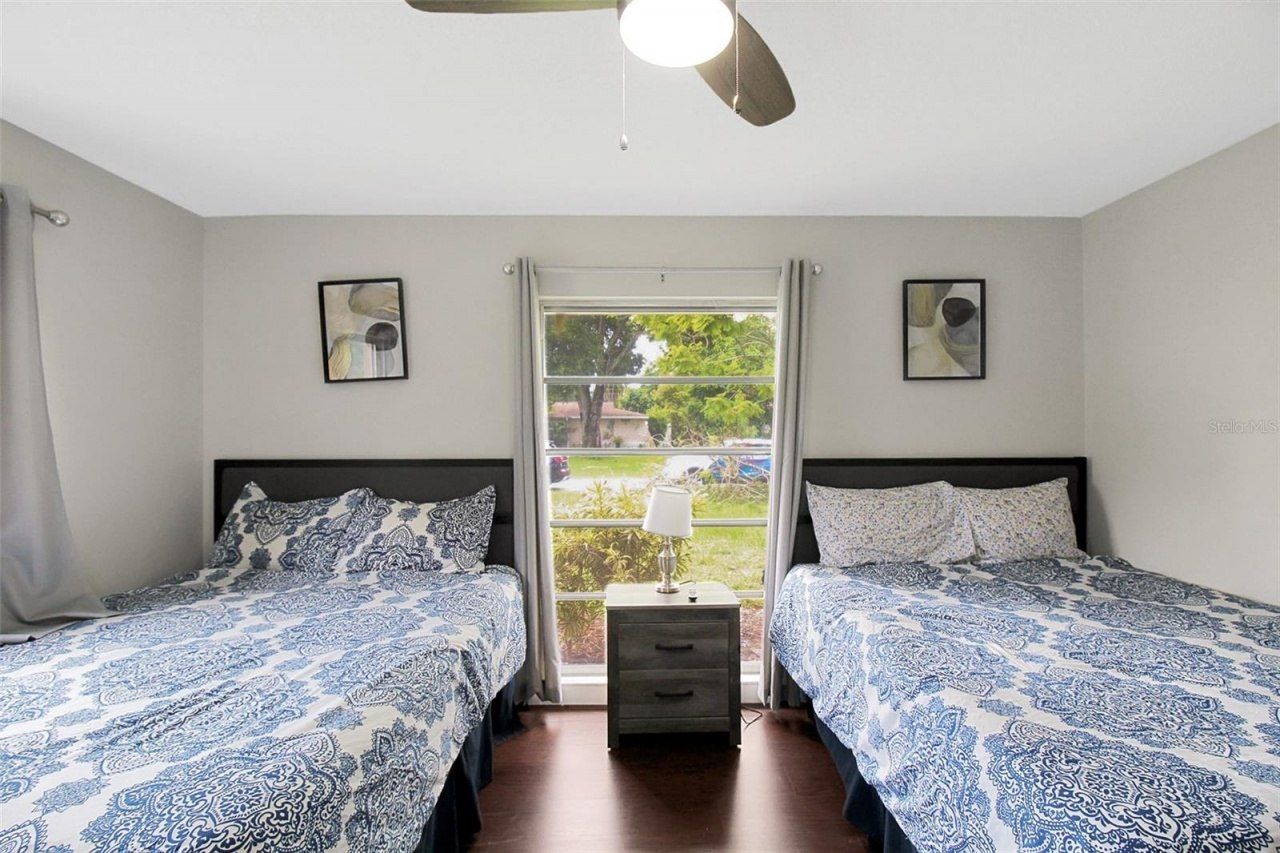 1127 De Leo Drive, Sarasota, FL 34243 Photo