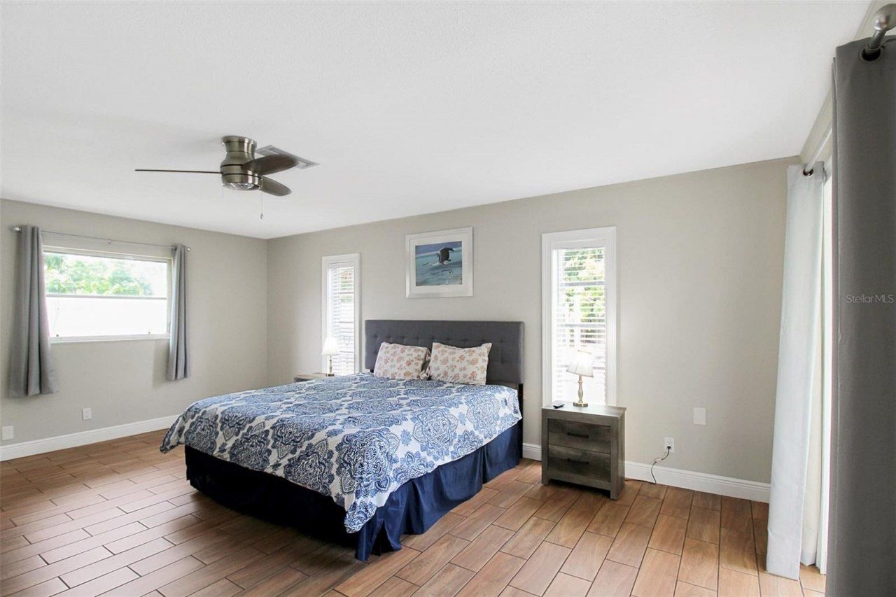 1127 De Leo Drive, Sarasota, FL 34243 Photo