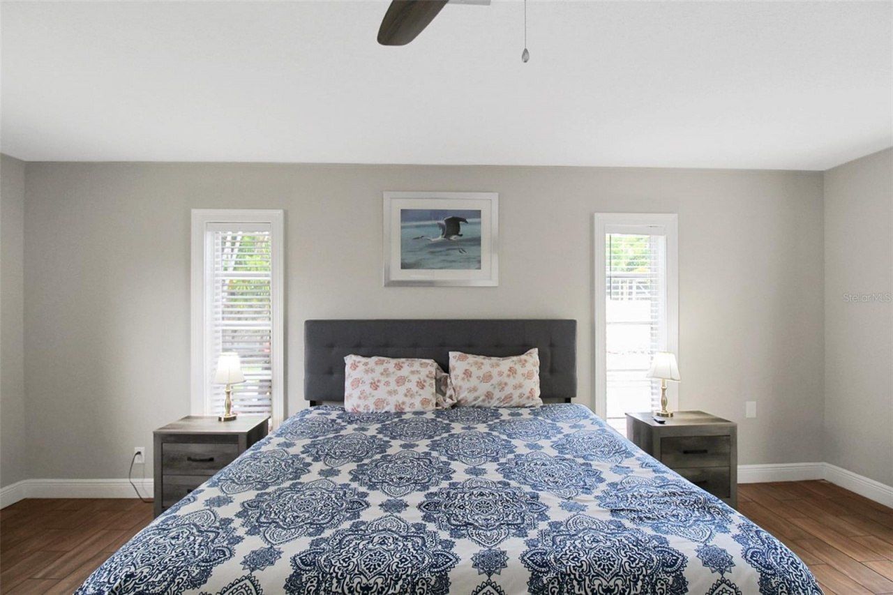 1127 De Leo Drive, Sarasota, FL 34243 Photo