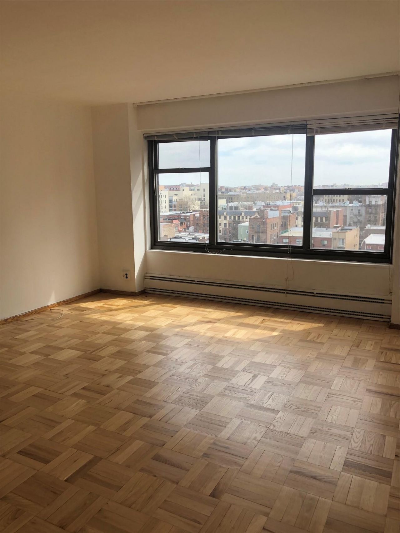 2180 33rd Road, Unit 10a, Astoria, NY 11106 Main Photo