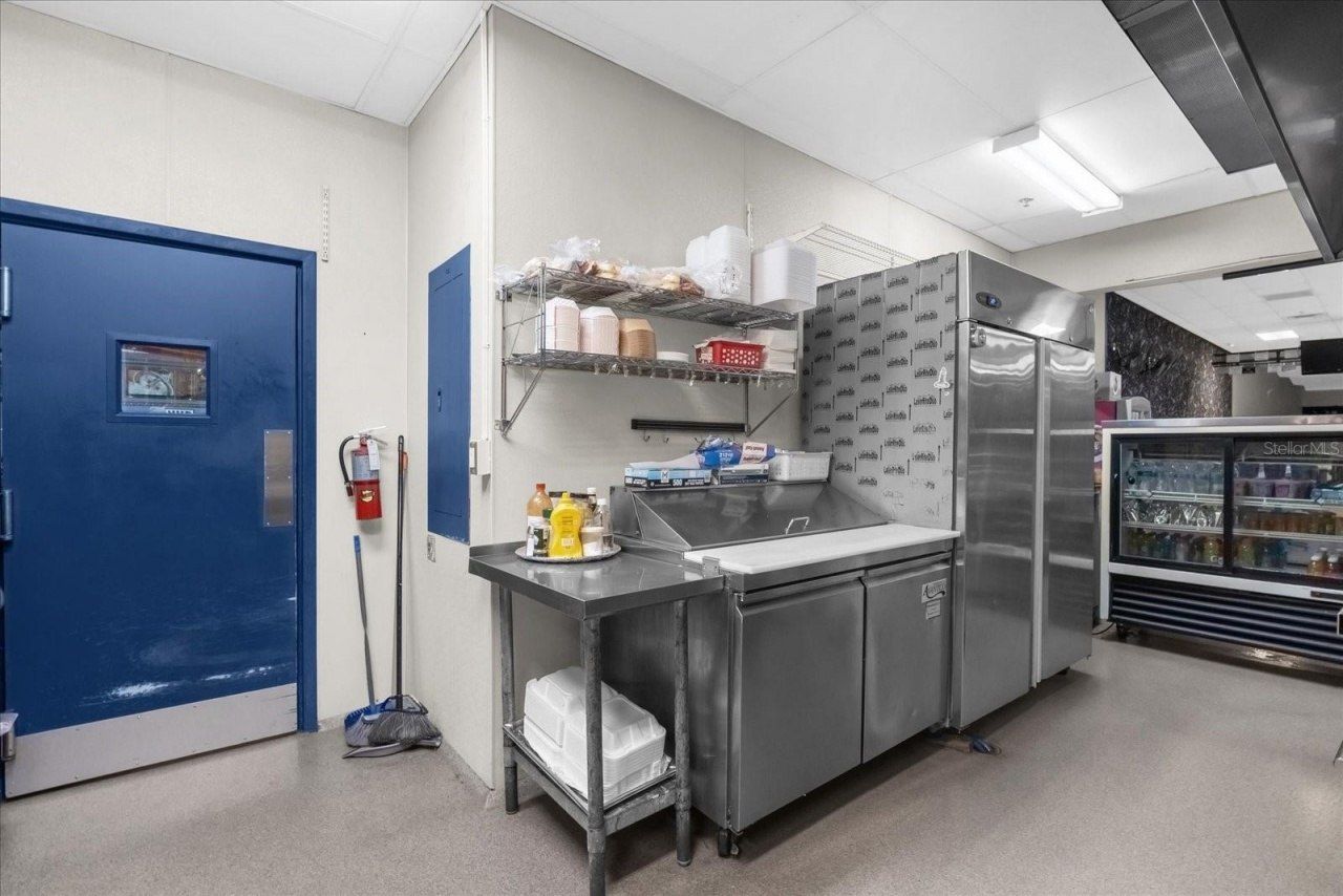 7470 Hoffner Avenue, Orlando, FL 32822 Photo