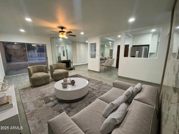 102 W MARYLAND Avenue, Unit F1, Phoenix, AZ 85013