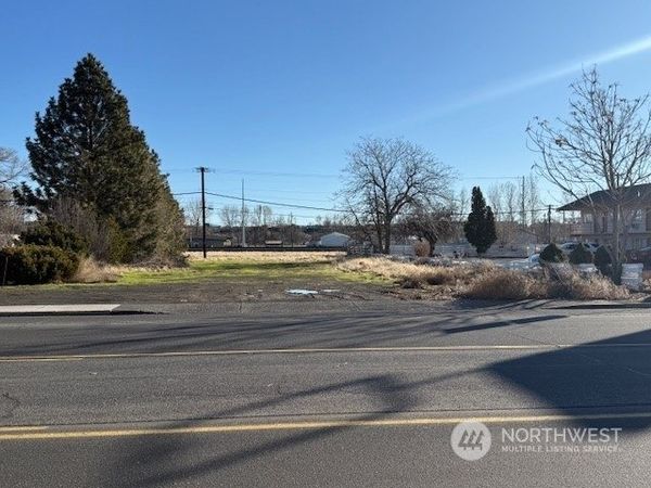 830 Basin Street SW, Ephrata, WA 98823