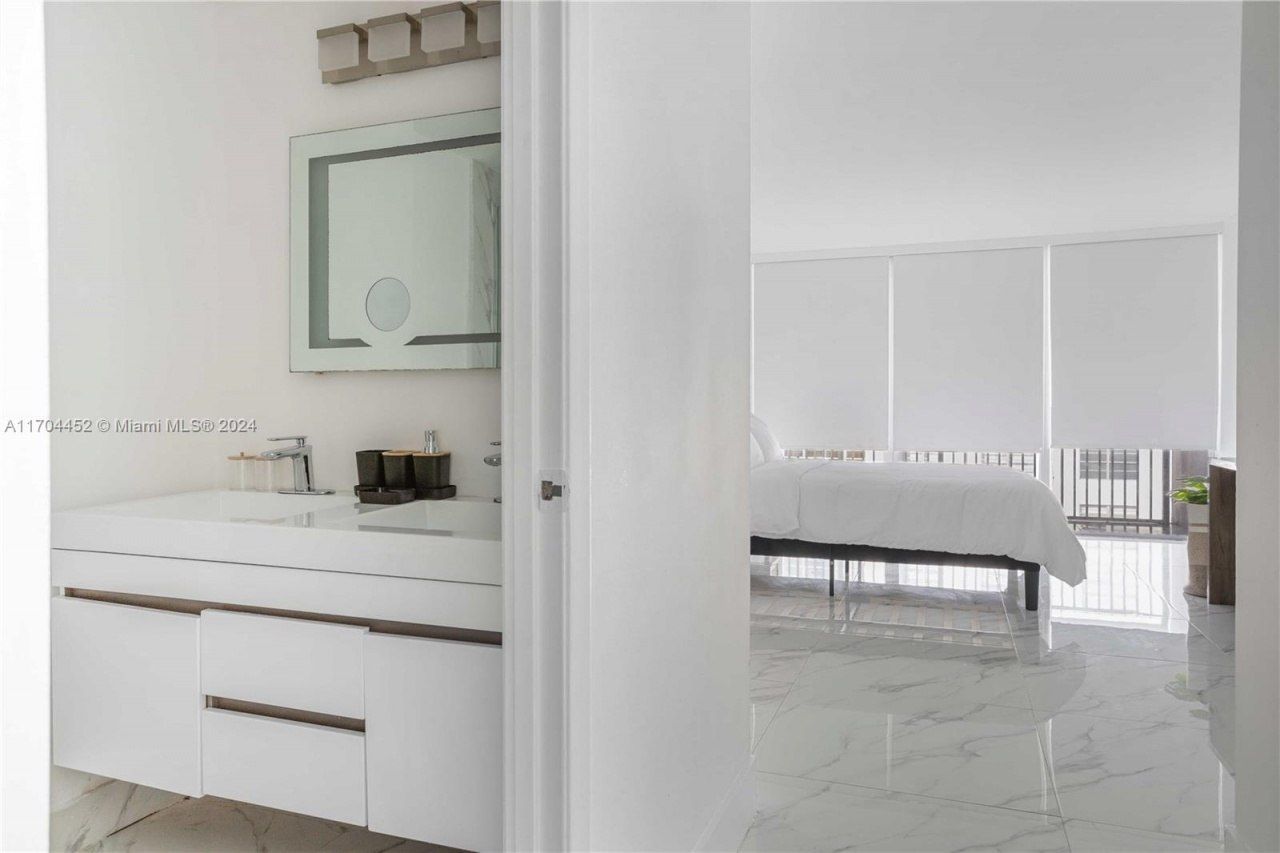 18051 Biscayne Blvd, Unit 1904-1, Aventura, FL 33160 Photo