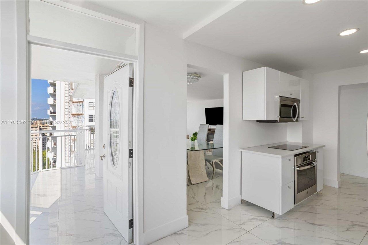 18051 Biscayne Blvd, Unit 1904-1, Aventura, FL 33160 Photo