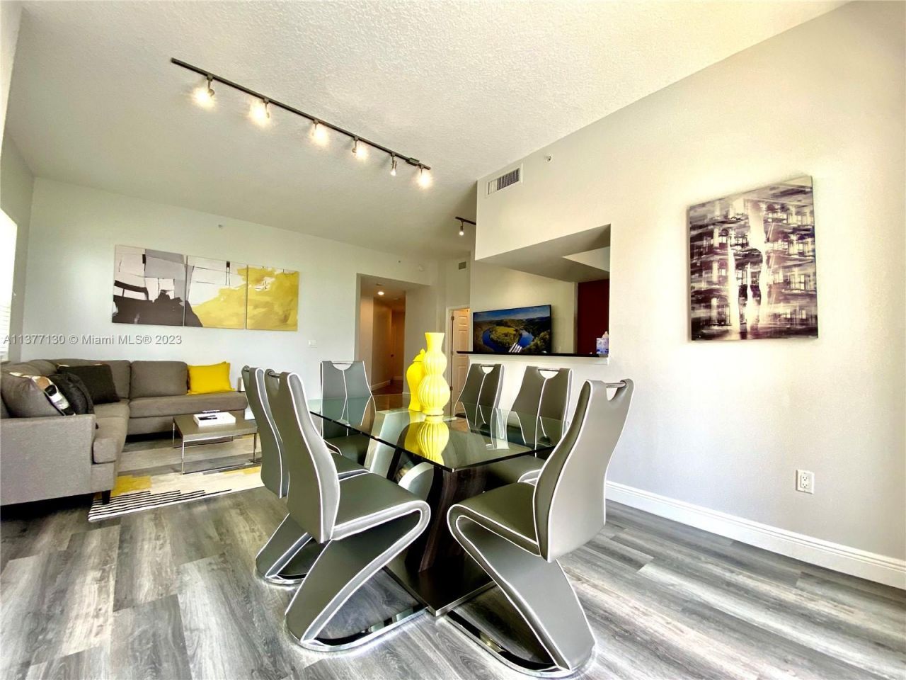 2080 S Ocean Dr, Unit 111, Hallandale Beach, FL 33009 Photo