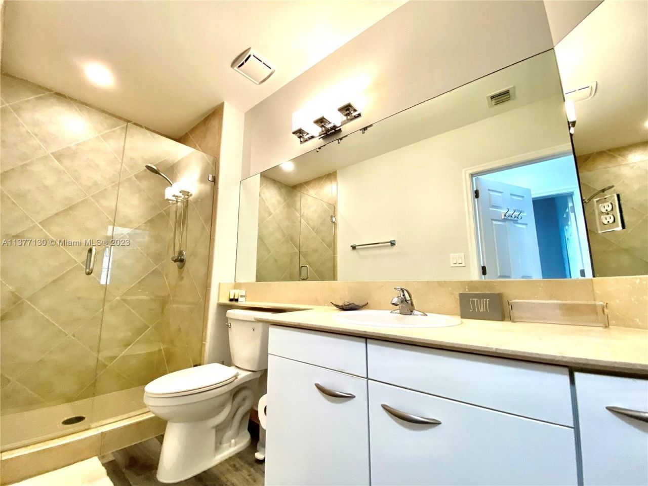 2080 S Ocean Dr, Unit 111, Hallandale Beach, FL 33009 Photo