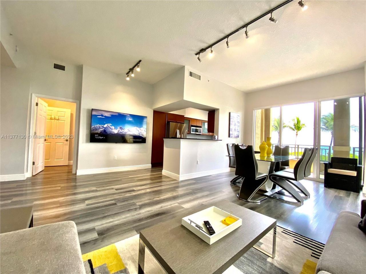 2080 S Ocean Dr, Unit 111, Hallandale Beach, FL 33009 Photo