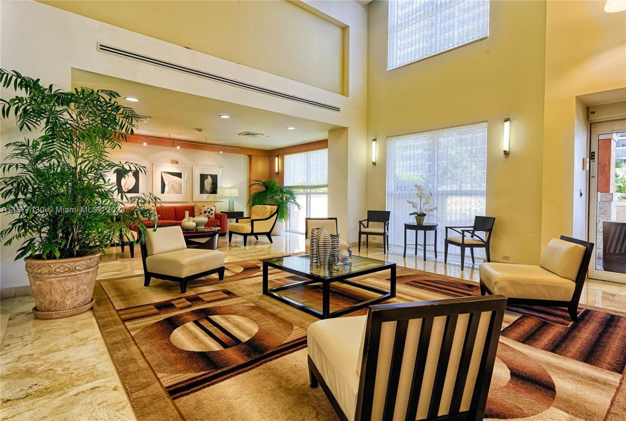 2080 S Ocean Dr, Unit 111, Hallandale Beach, FL 33009 Photo