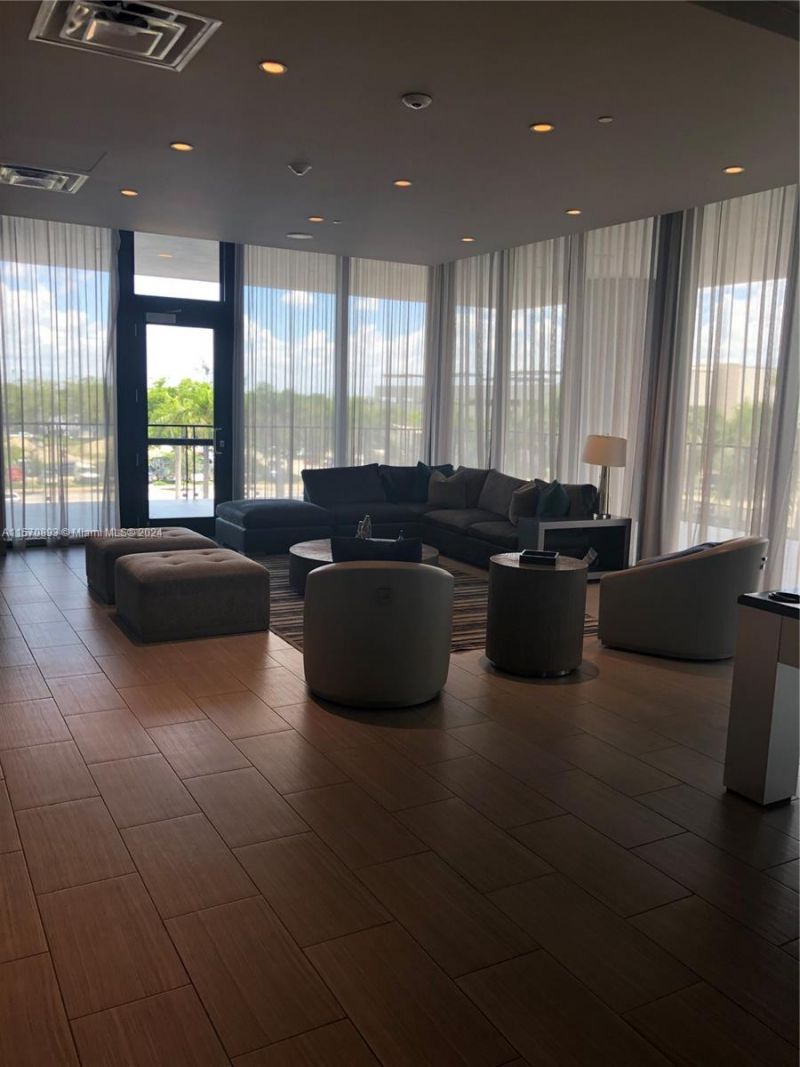 5300 NW Paseo Blvd, Unit 1705, Doral, FL 33166 Photo