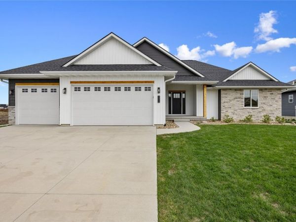 4274 Hastings Drive, Marion, IA 52302