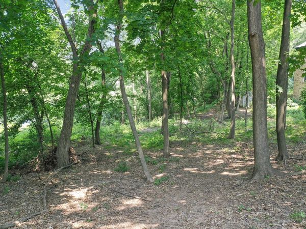 910 Saint Stephens Green, Oak Brook, IL 60523