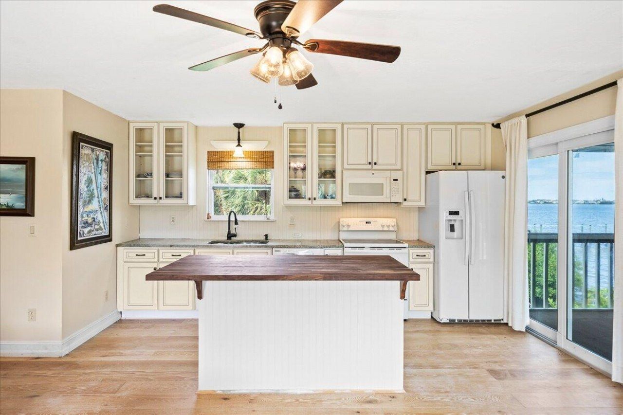 10060 S Tropical Trail, Merritt Island, FL 32952 Photo