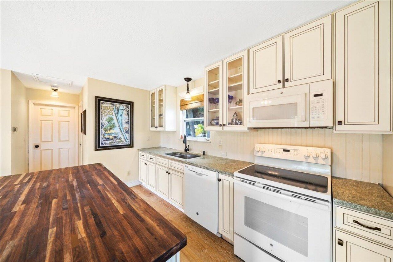 10060 S Tropical Trail, Merritt Island, FL 32952 Photo