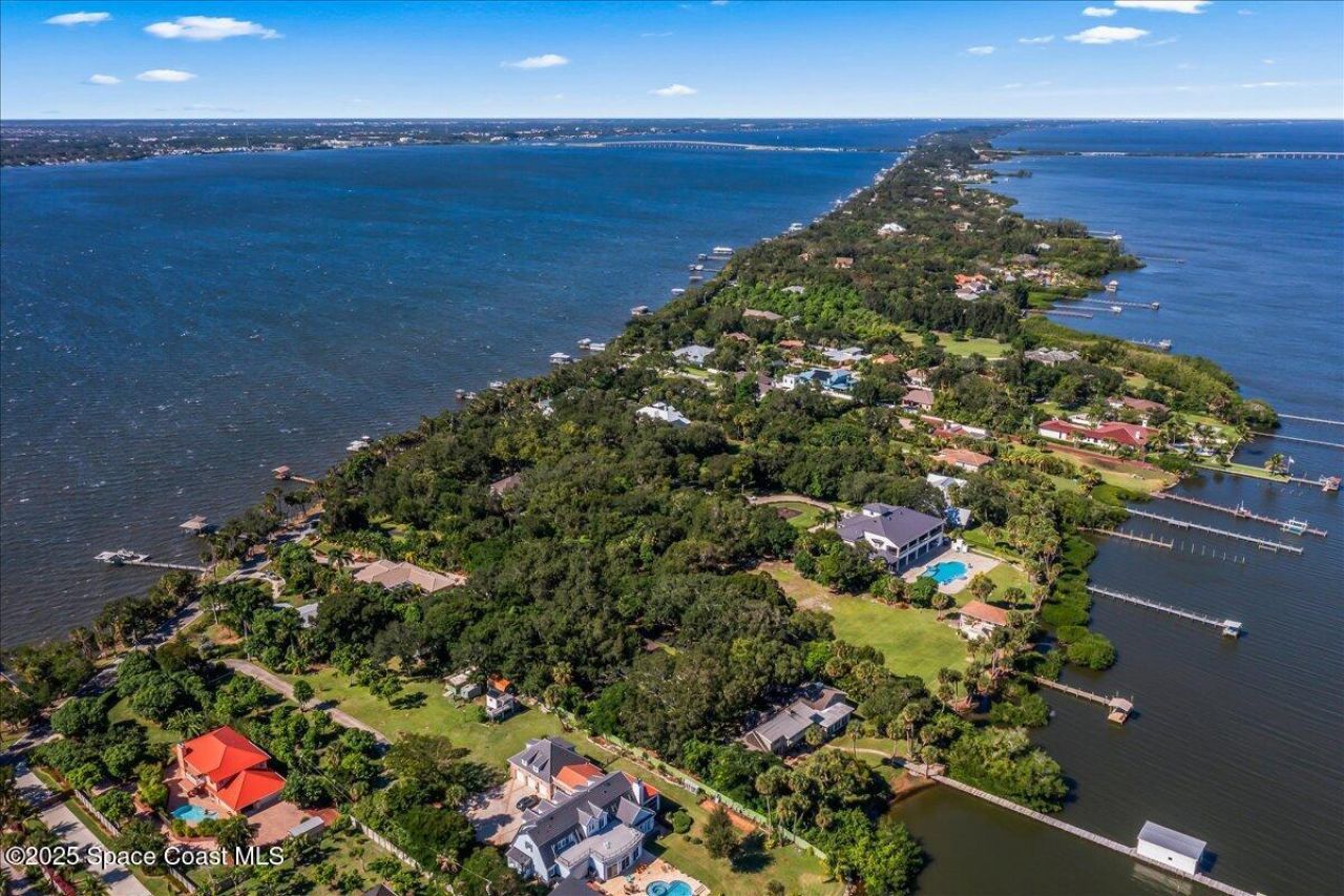 10060 S Tropical Trail, Merritt Island, FL 32952 Photo