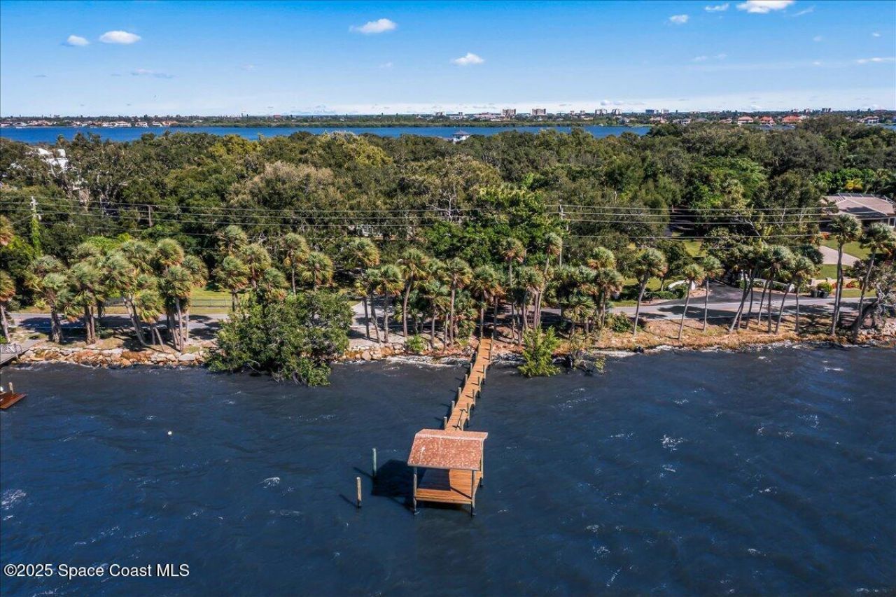 10060 S Tropical Trail, Merritt Island, FL 32952 Photo