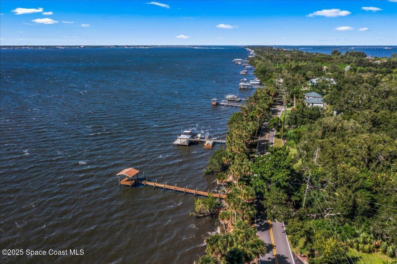 10060 S Tropical Trail, Merritt Island, FL 32952 Photo