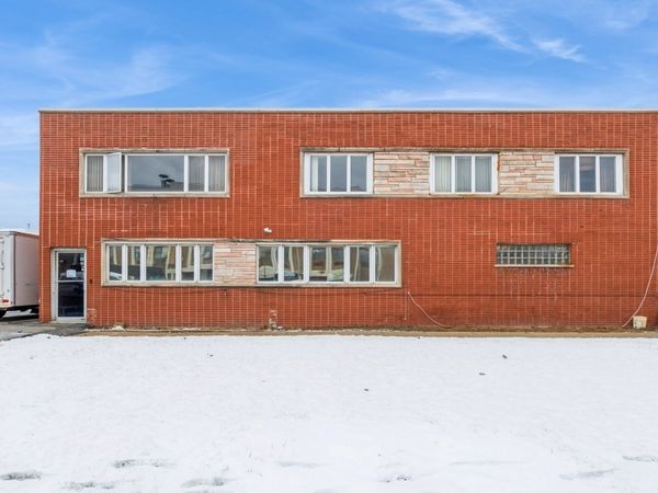 7004 W Cullom Avenue, Norridge, IL 60706