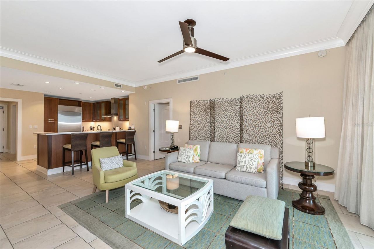 915 Seaside Drive, Unit 604, Sarasota, FL 34242 Photo