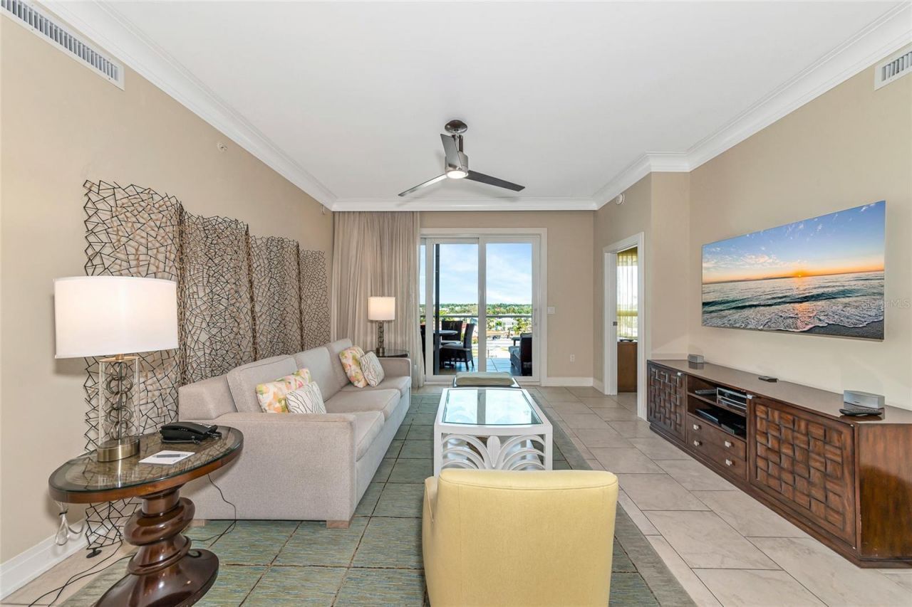 915 Seaside Drive, Unit 604, Sarasota, FL 34242 Photo