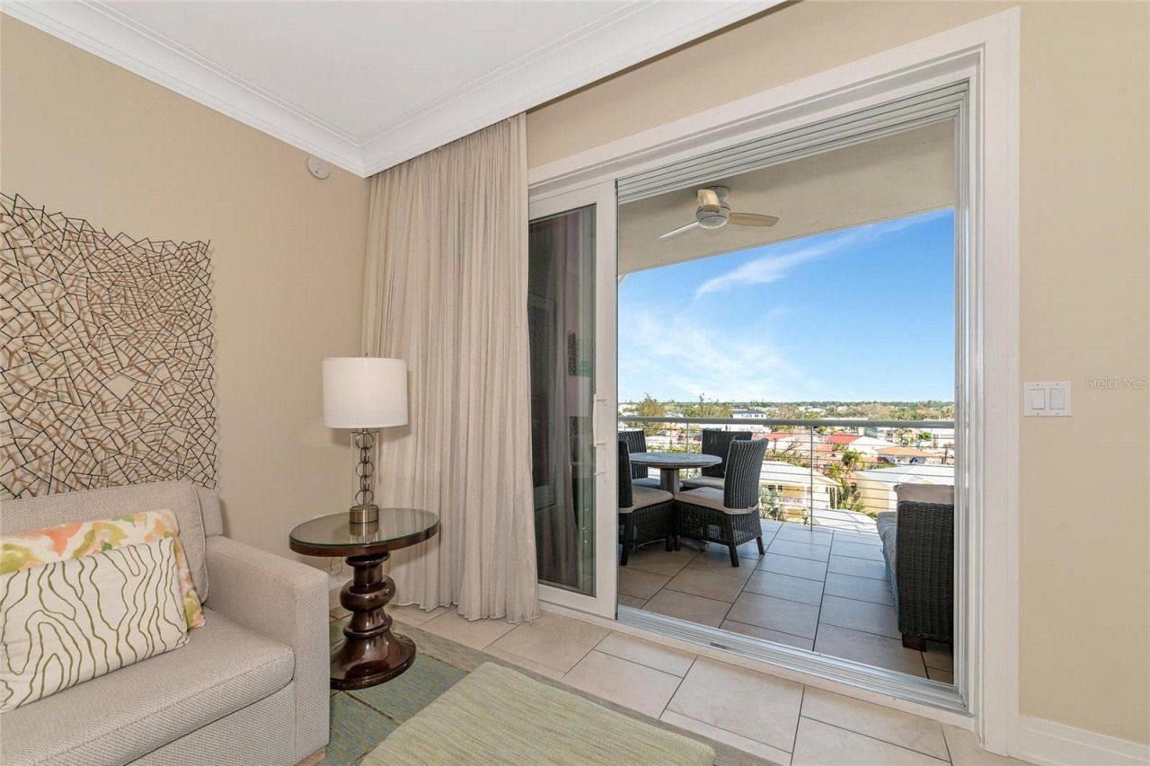 915 Seaside Drive, Unit 604, Sarasota, FL 34242 Photo