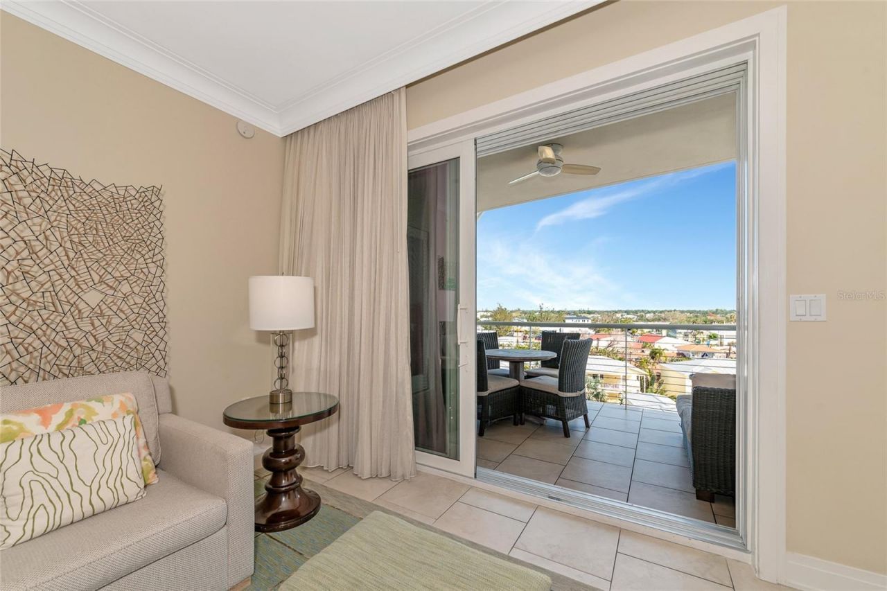 915 Seaside Drive, Unit 604, Sarasota, FL 34242 Photo