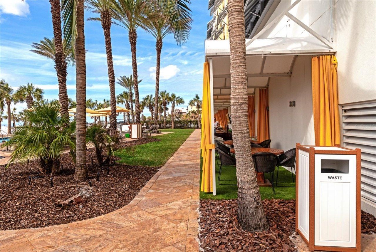 915 Seaside Drive, Unit 604, Sarasota, FL 34242 Photo