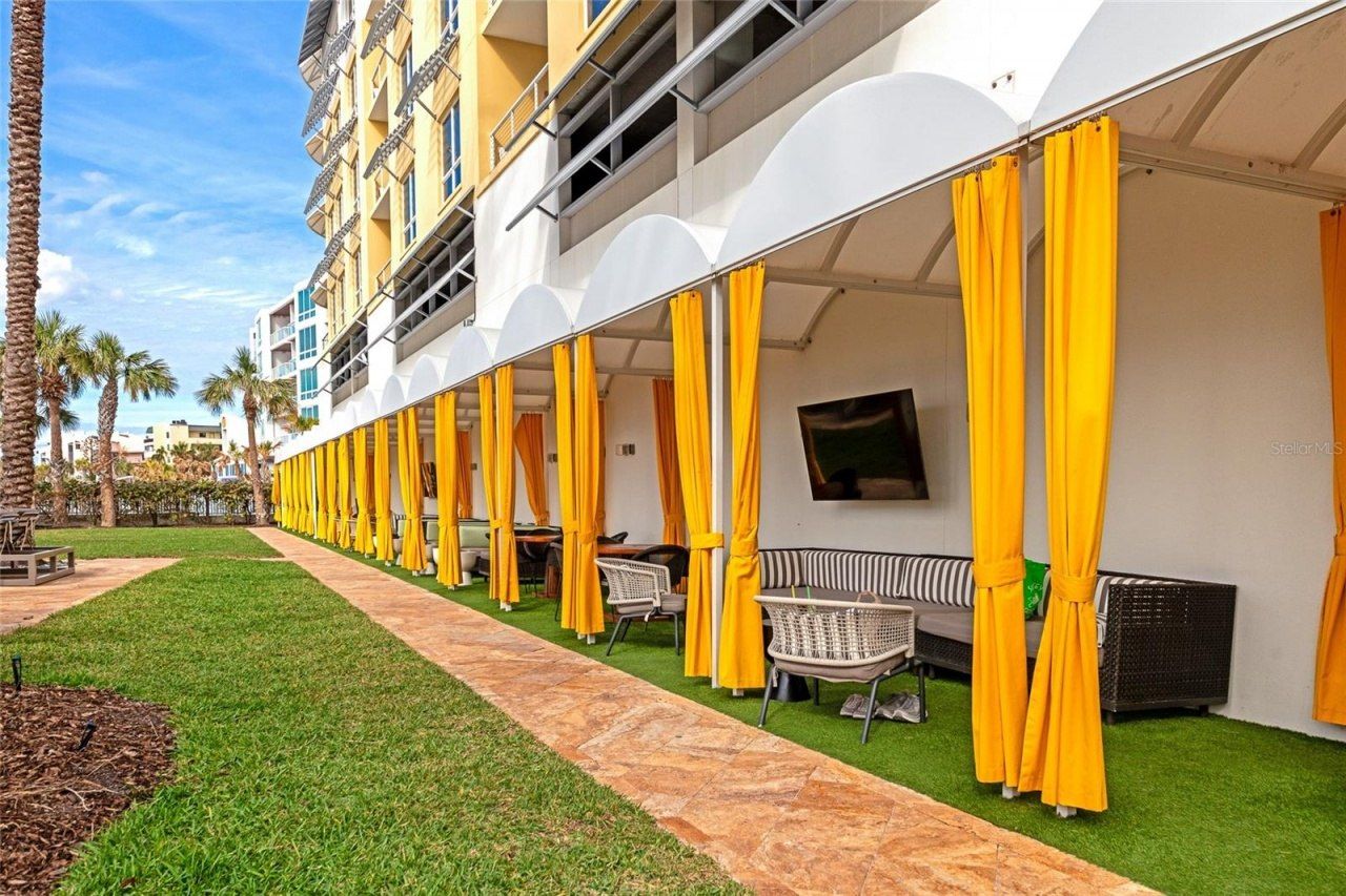 915 Seaside Drive, Unit 604, Sarasota, FL 34242 Photo