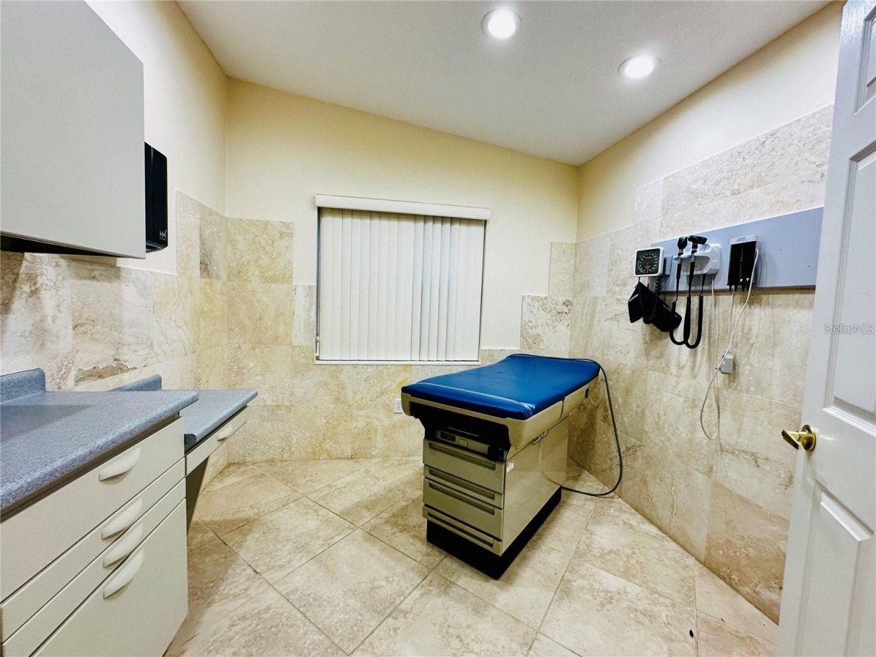 220 N Tuttle Avenue, Sarasota, FL 34237 Photo