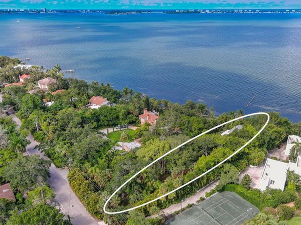 3301 BAY SHORE ROAD, SARASOTA, FL 34234